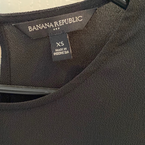 Black banana republic top size XS - Picture 2 of 4